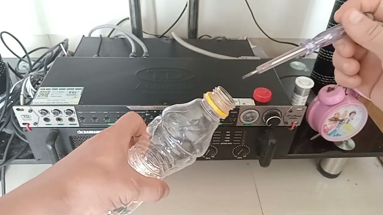 chiết áp âm ly kêu loẹt xoẹt, khắc phục trong một nốt nhạc