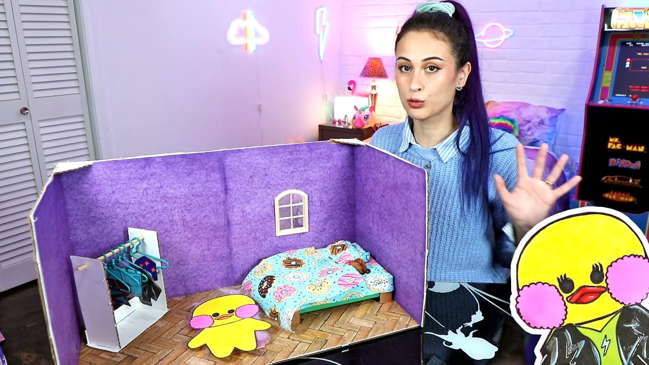 IK BOUW EEN HUIS VOOR MIJN PAPER DUCK! - NIEUWE KLEDING, MAKE-UP EN MEER || Fan Friday