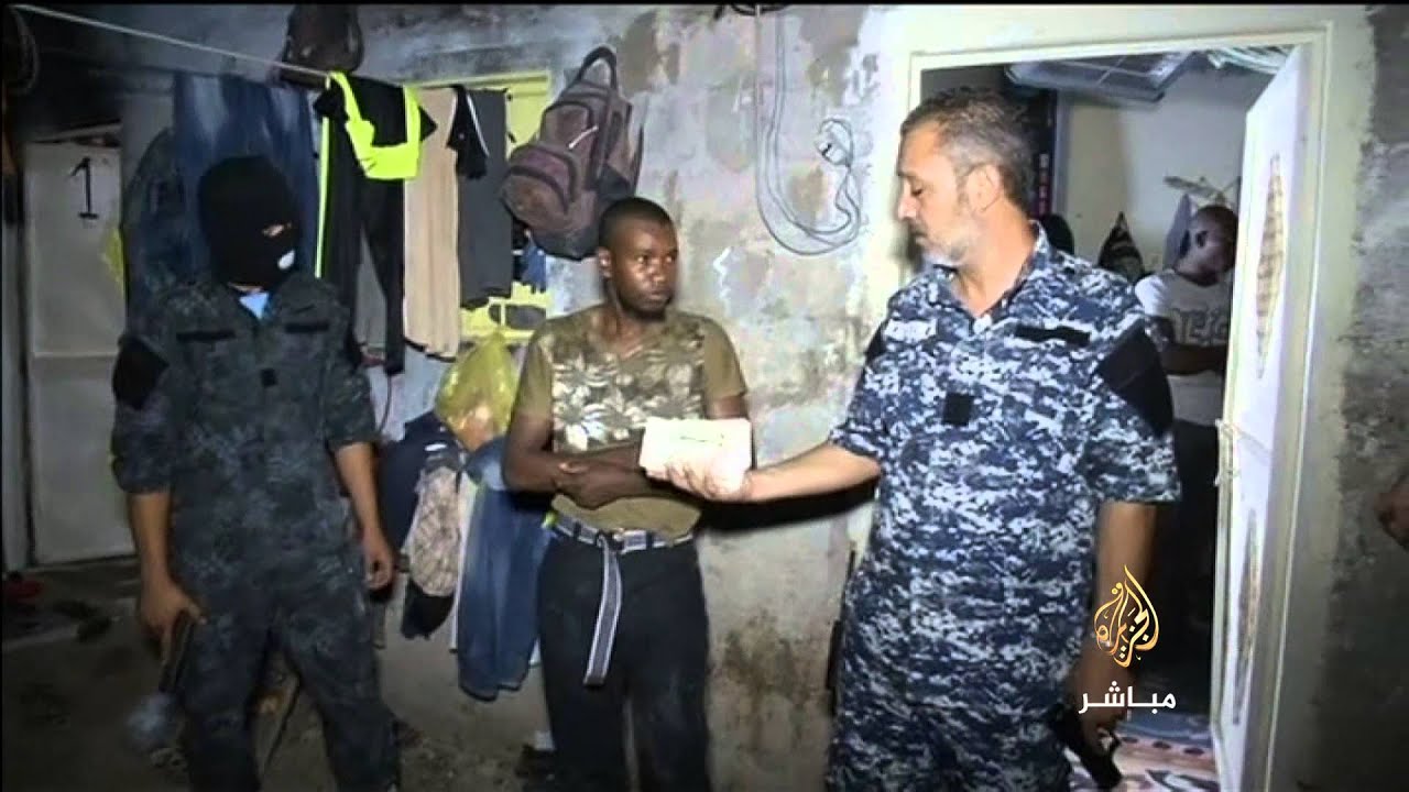 الشرطة الليبية تعتقل عشرات المهاجرين غير النظاميين