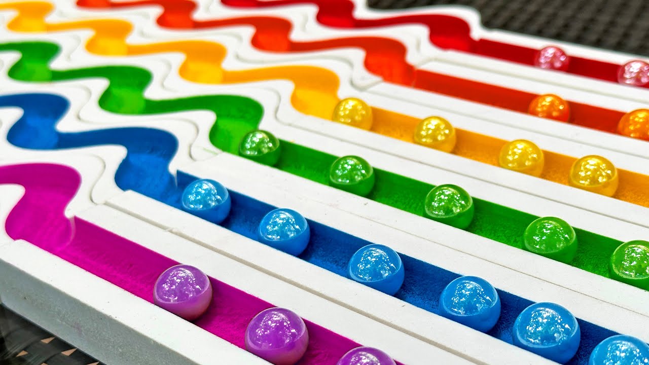 Marble Run 1000 Marbles Pop Tubes Rain Gutter & Wooden Rail Plasticine Amakandu