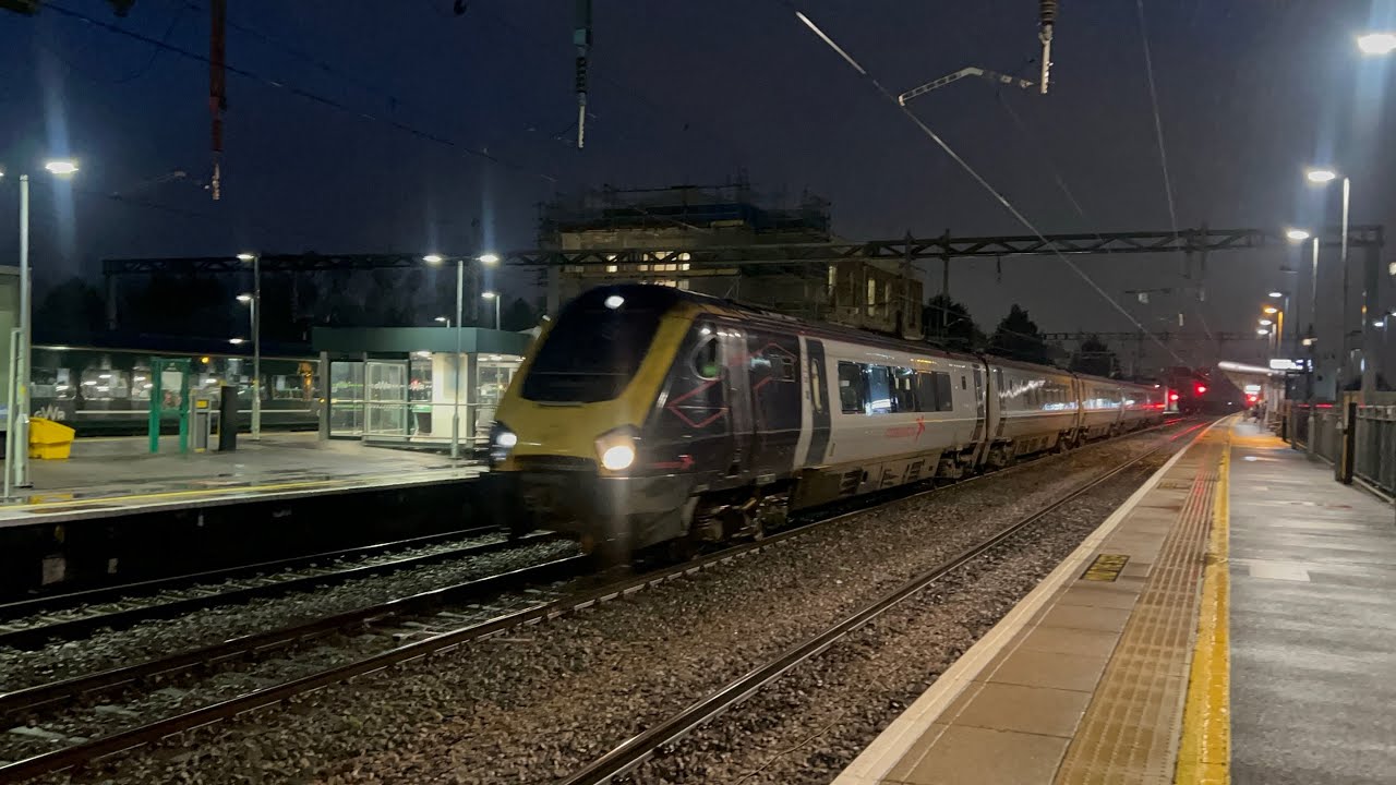 221114 passing swindon UML off to bristol 😭