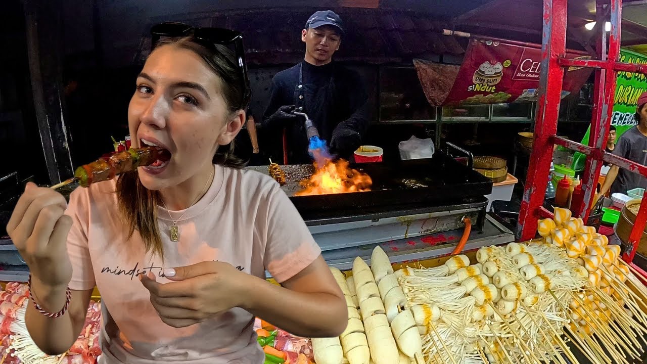 You NEED to Visit This Night Market in Indonesia! 🇮🇩