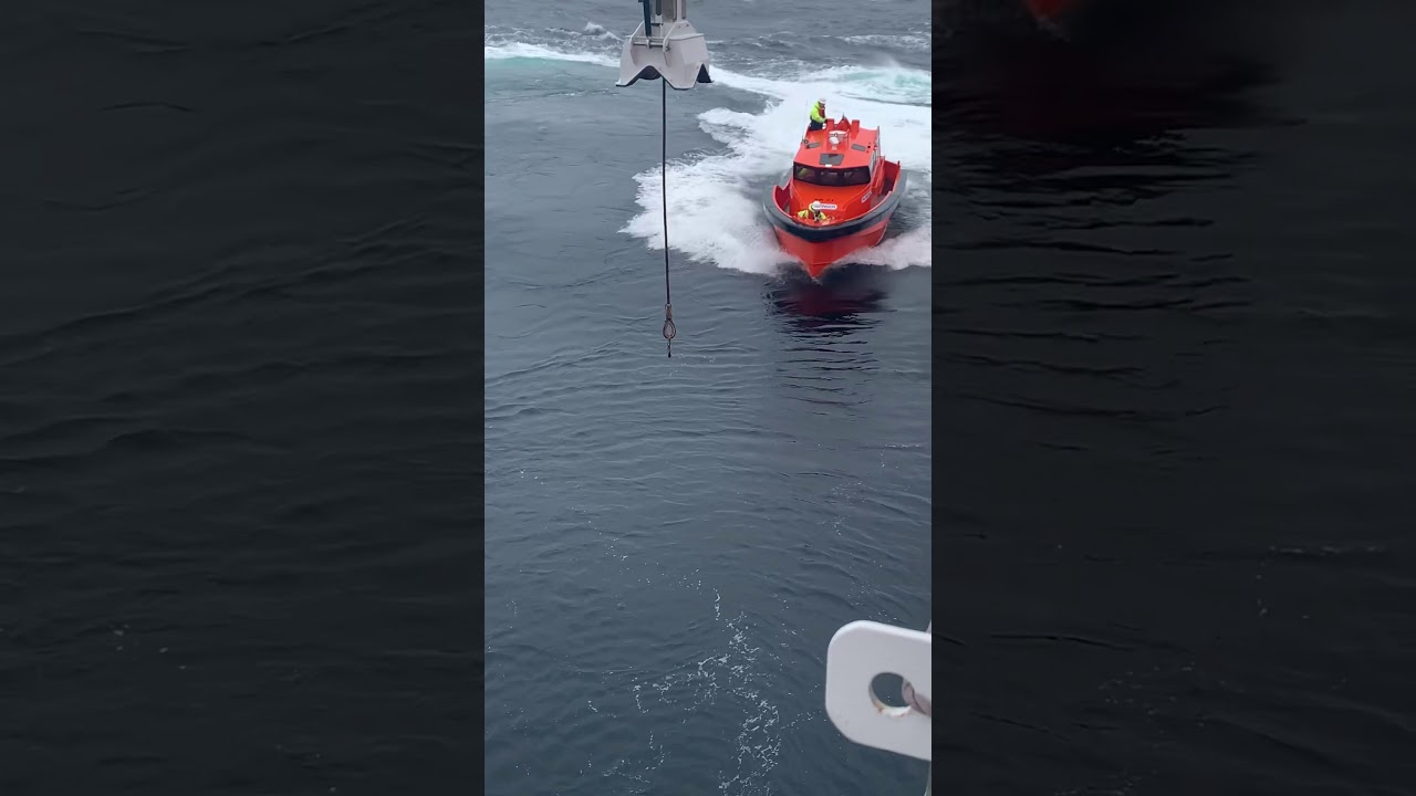 Rescue craft recovery in rough seas