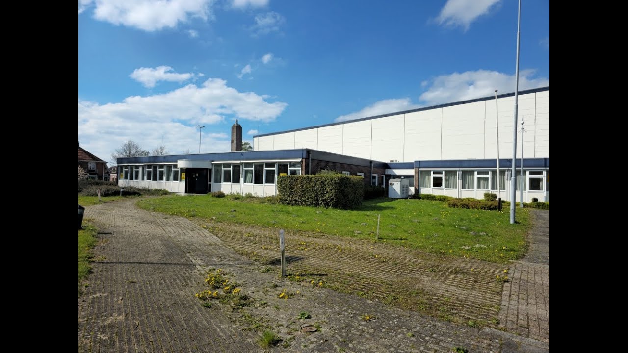 Wij bezochten een verlaten magazijn van  British American Tobacco  (Niemeyer) (URBEX)