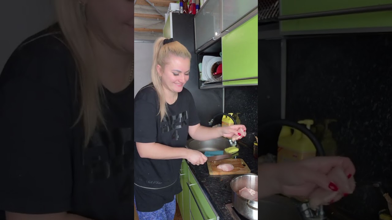 Что готовила: куриные отбивные, картофельные дольки, соус  тар тар, салат из свеклы 
