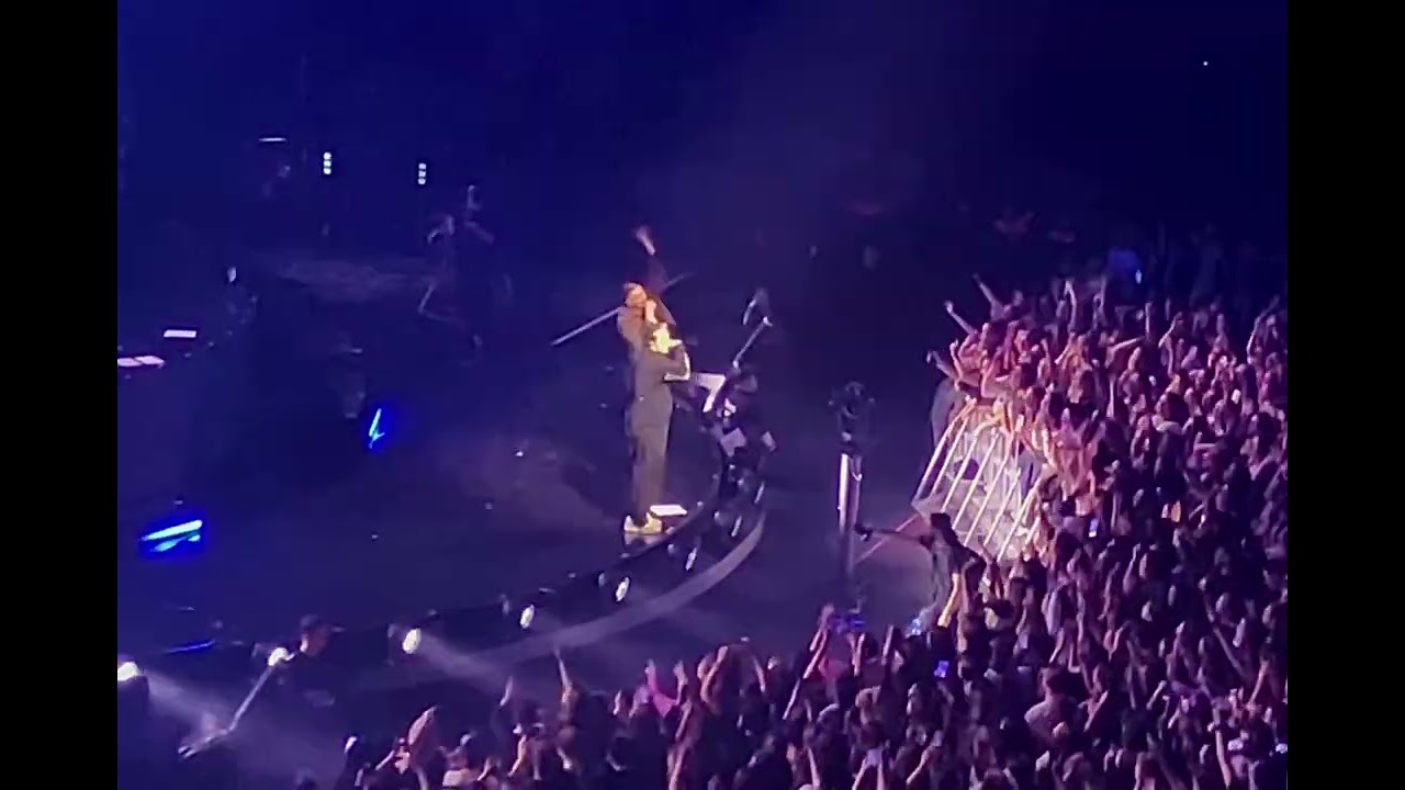 Pierre Garnier (avec Orelsan) - La terre est ronde - Chaque seconde Tour - Accor Arena - Paris 2025