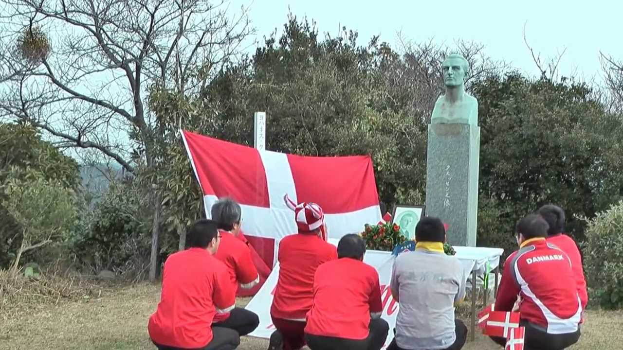 2014.2.10　 クヌッセン機関長　献花式　1