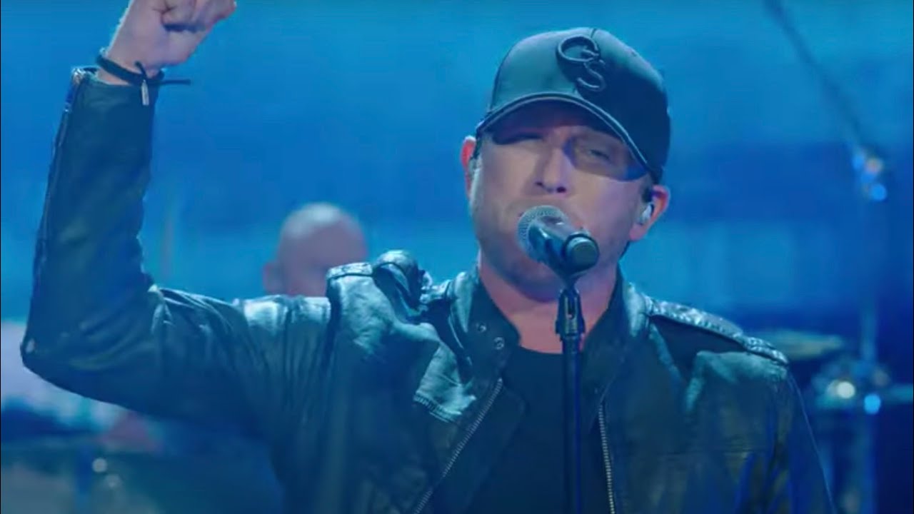 Cole Swindell - Love You Too Late (Live)