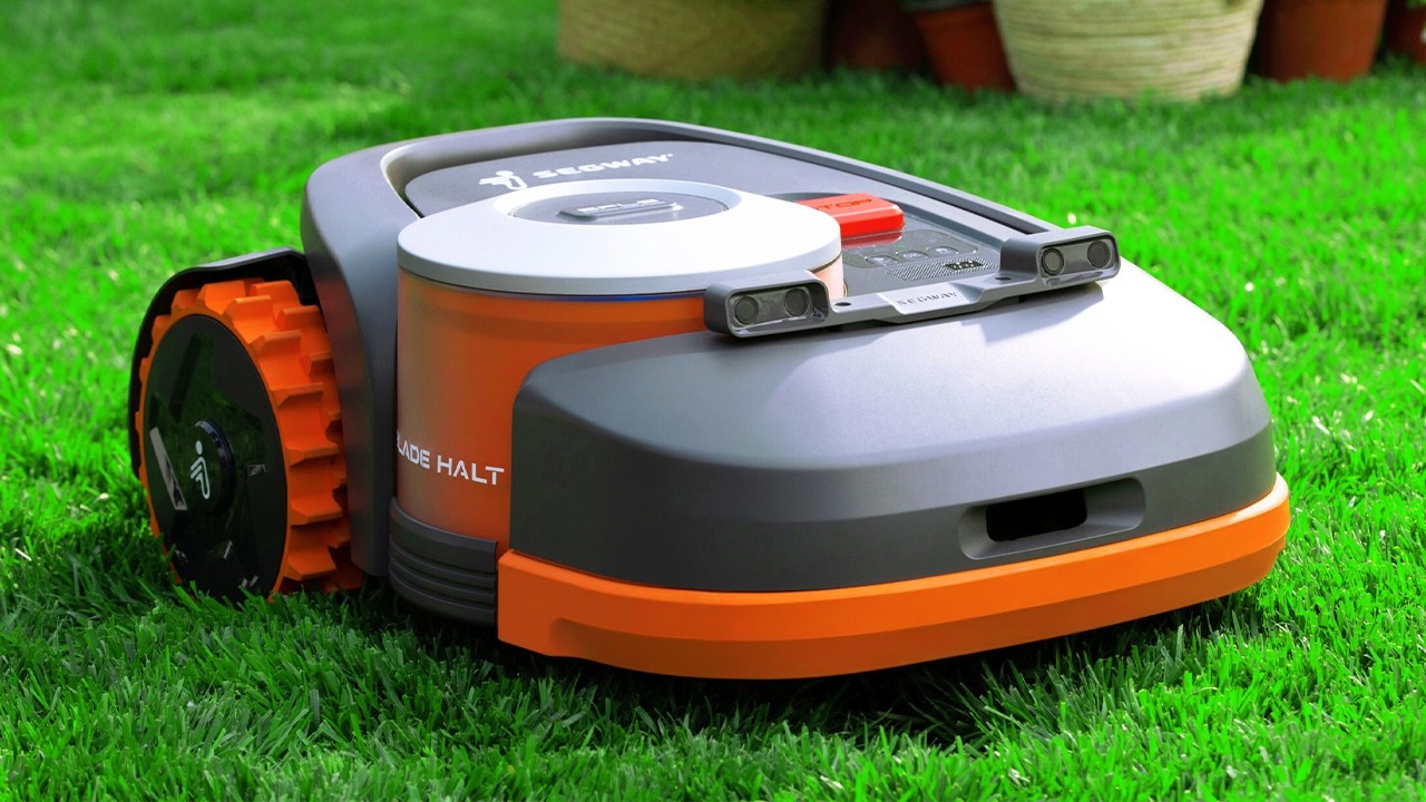 BEST ROBOT LAWN MOWERS 2024 - WHO IS THE NUMBER 1?