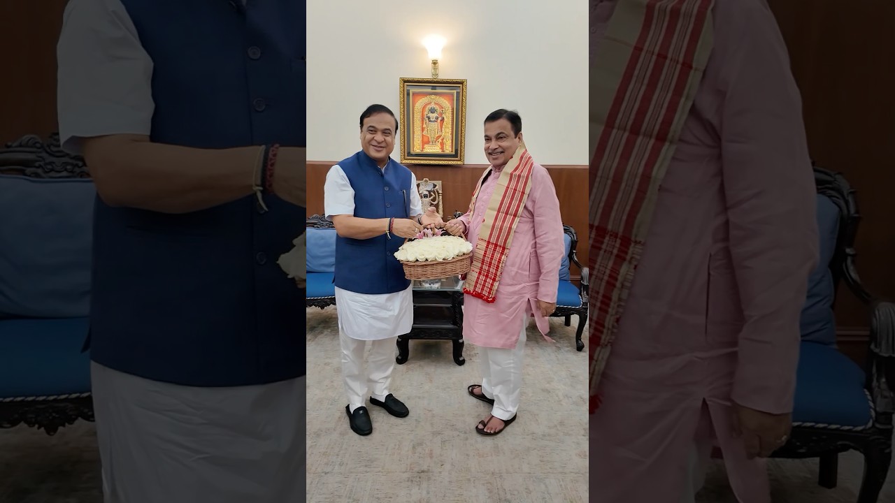 Reviewed the progress of ongoing NH projects 🛣️ in Assam along with Shri Himanta Biswa Sarma Ji.