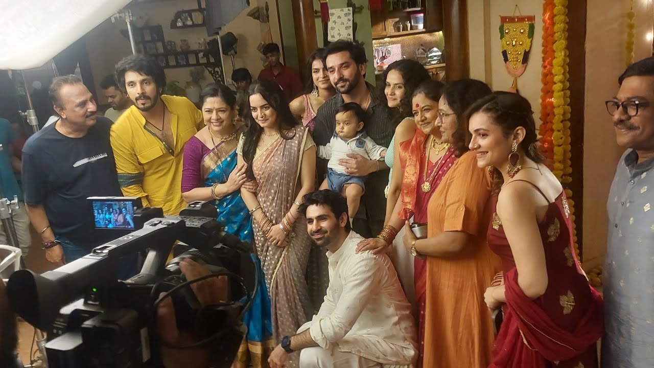 Farooqie Sir Happy Birthday Celebrations Cake 🎂 Cutting On Shooting Set #udnekiaasha #bts #btsshorts