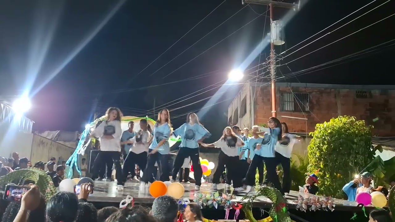 Elección de la reina sector las brisas mariara edo Carabobo 