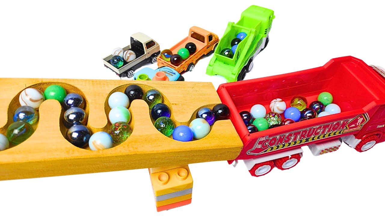 Marble Run Race ☆ BABA Slope & Retro Makita Bus, Truck, Police, Excavator, Garbage Truck, Ambulances