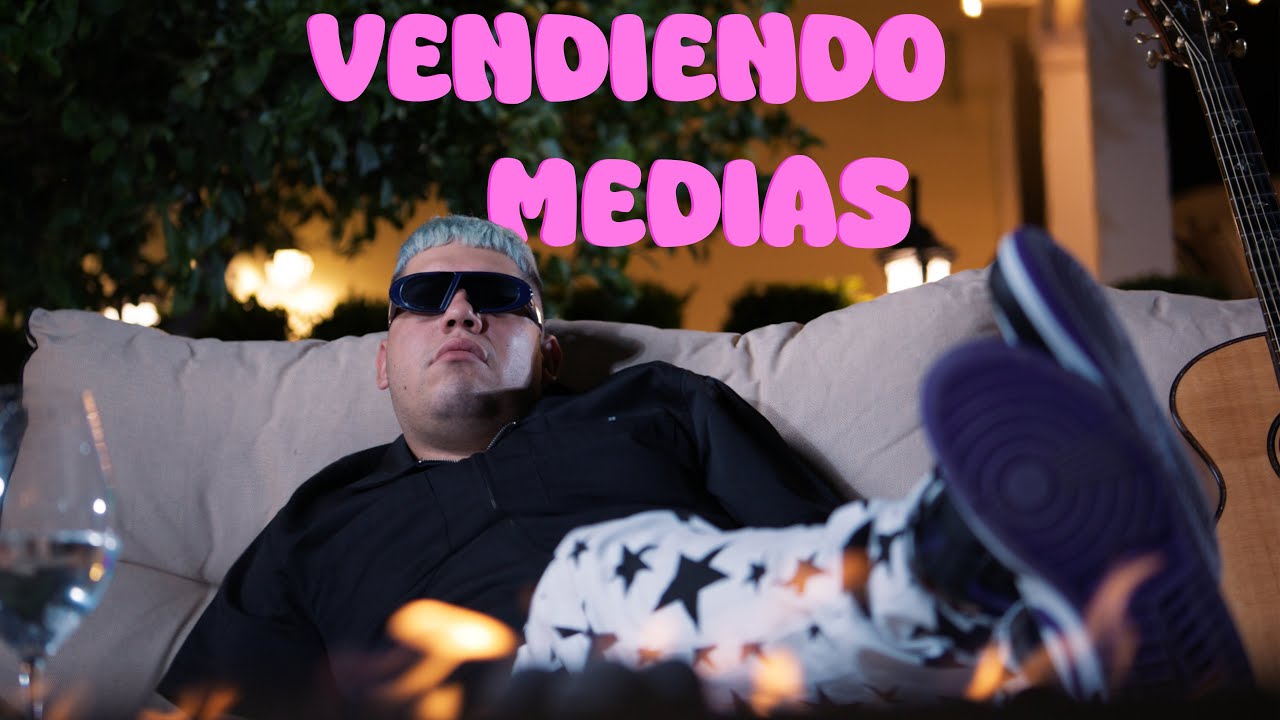 Estevan Plazola - Vendiendo Medias [Official Video]