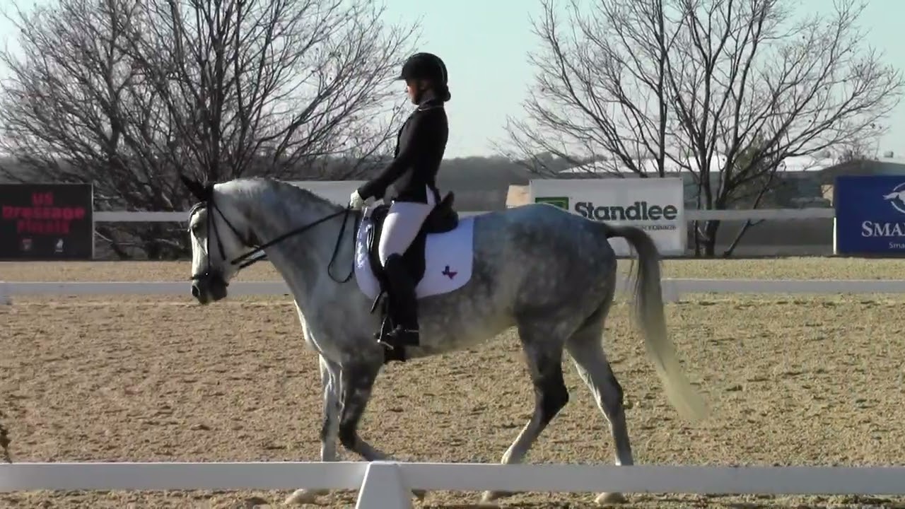 Katie Anne Strack on board Fraulein Holle Freestyle