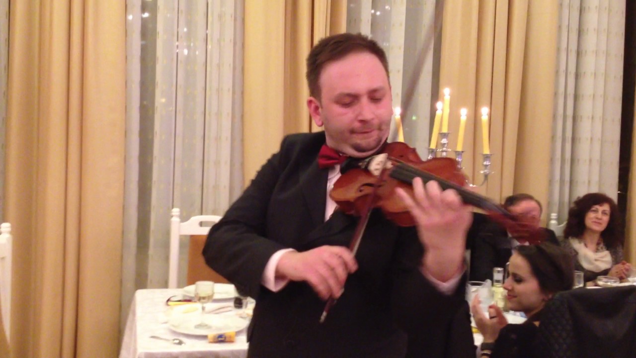 Dan Liviu Cernat - Ciocarlia ( The Lark ) ( having fun playing the violin )