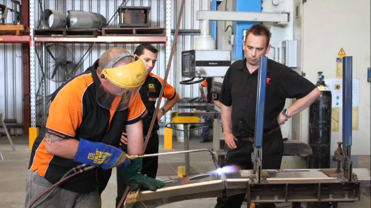 Brett Middleton from MRT Performance Visits East Coast Bullbars