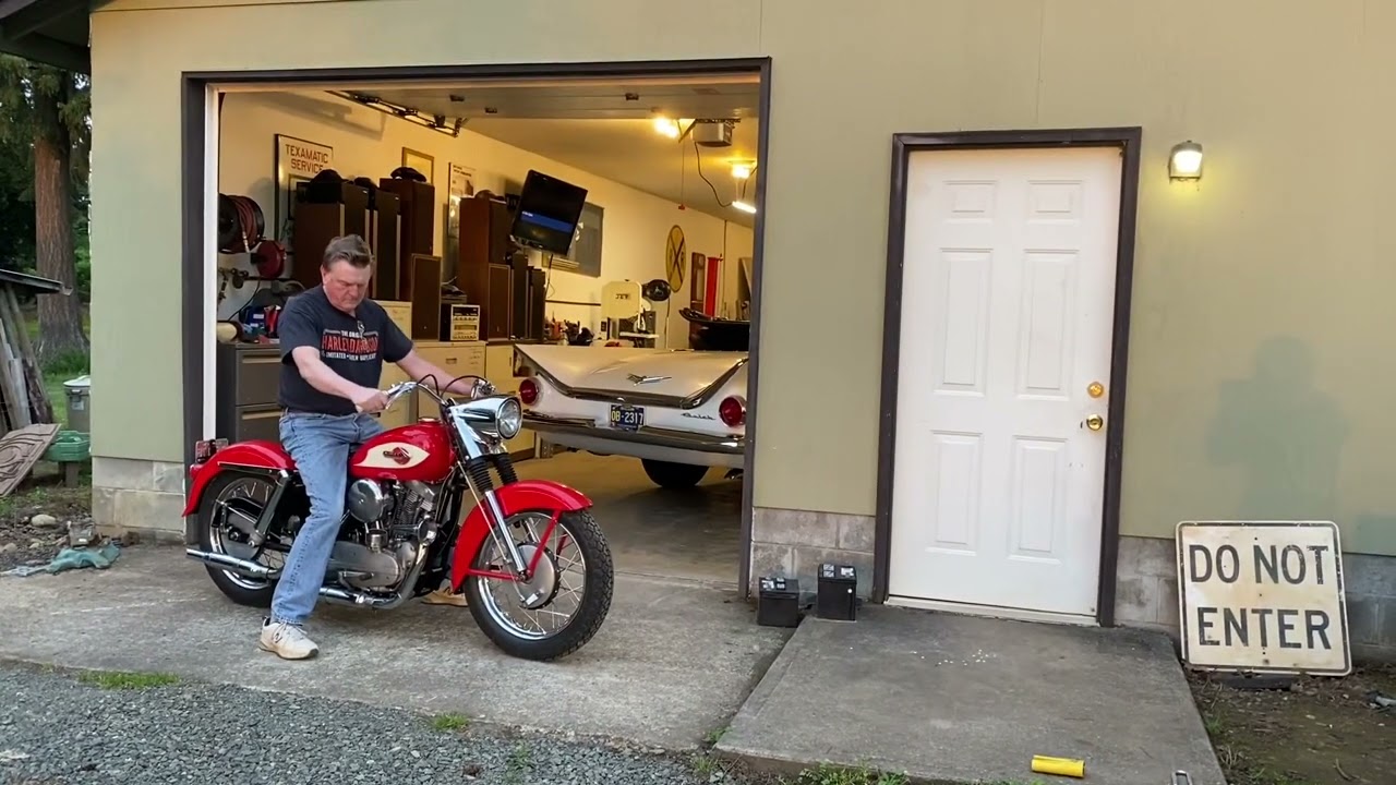 1959 Harley-Davidson XLH Sportster Cold Start