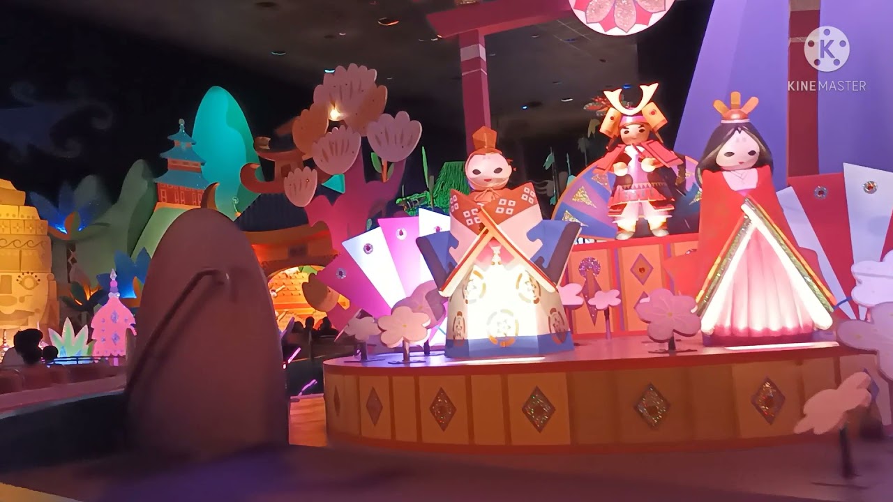 Castle of magical dreams | Disneyland