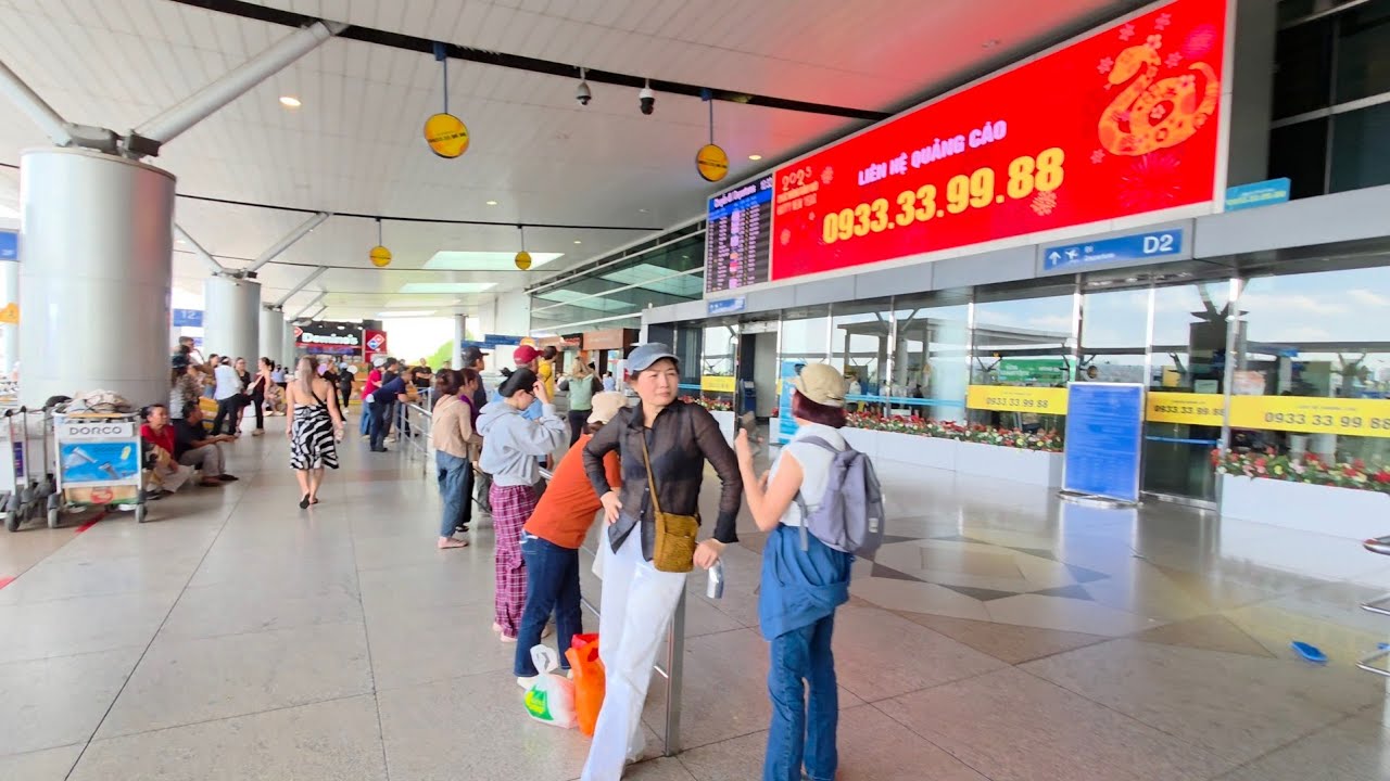 Vietnam SGN Saigon International Airport - Departures (4K HDR)
