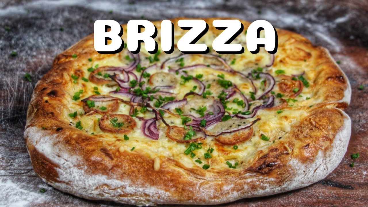 BRIZZA - BRETZEL PIZZA aus LAUGENTEIG mit Weißwurst, ZWIEBELN und KÄSE - BBQ-Video - 0815BBQ