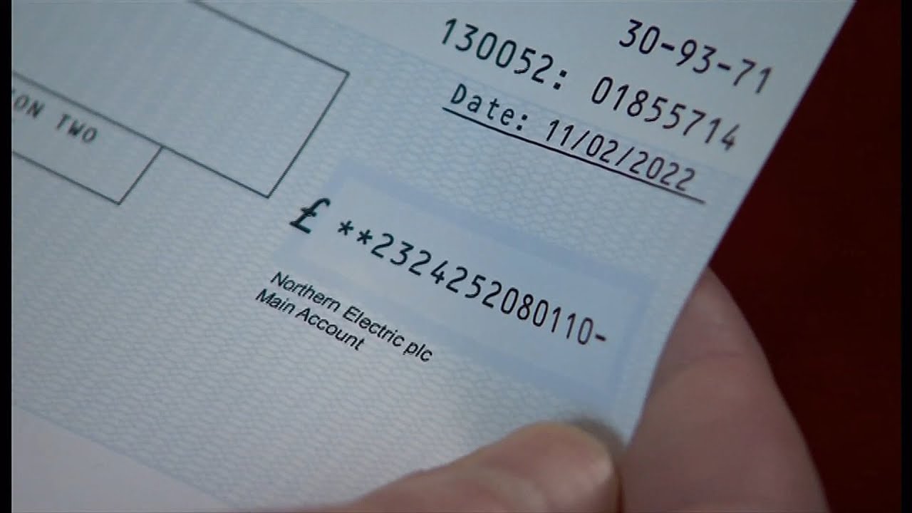 Northern Powergrid sends out compensation cheques for trillions of £ (UK) - BBC News - 13 Feb. 2022