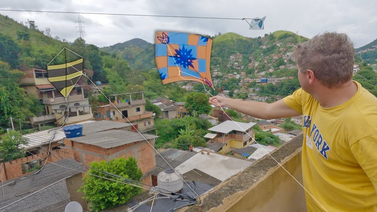 Céu Recheado de Pipa no Morro do Bujão com o Rafinha, Brenin, Bronsom e o Nilo Designer