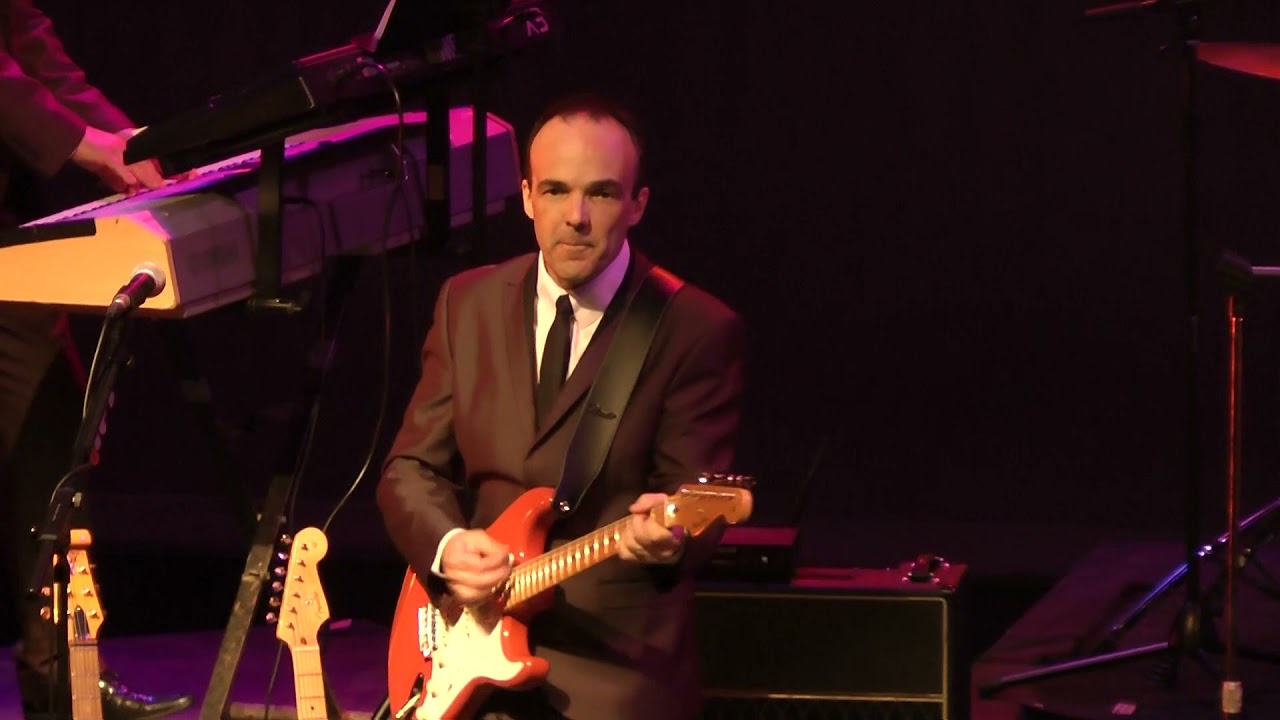Dynamite - Cliff Richard & The Shadows Live - Tribute