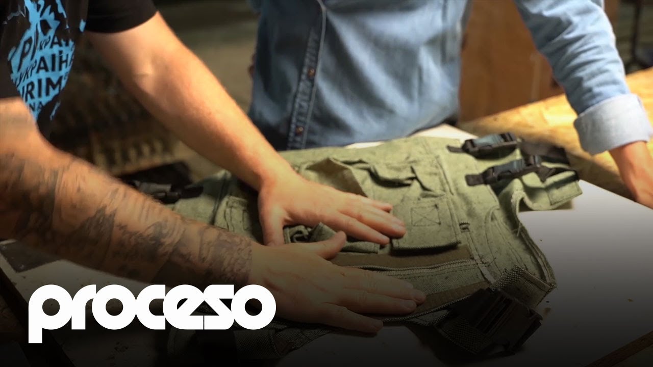 Chalecos militares de fabricación casera para soldados ucranianos
