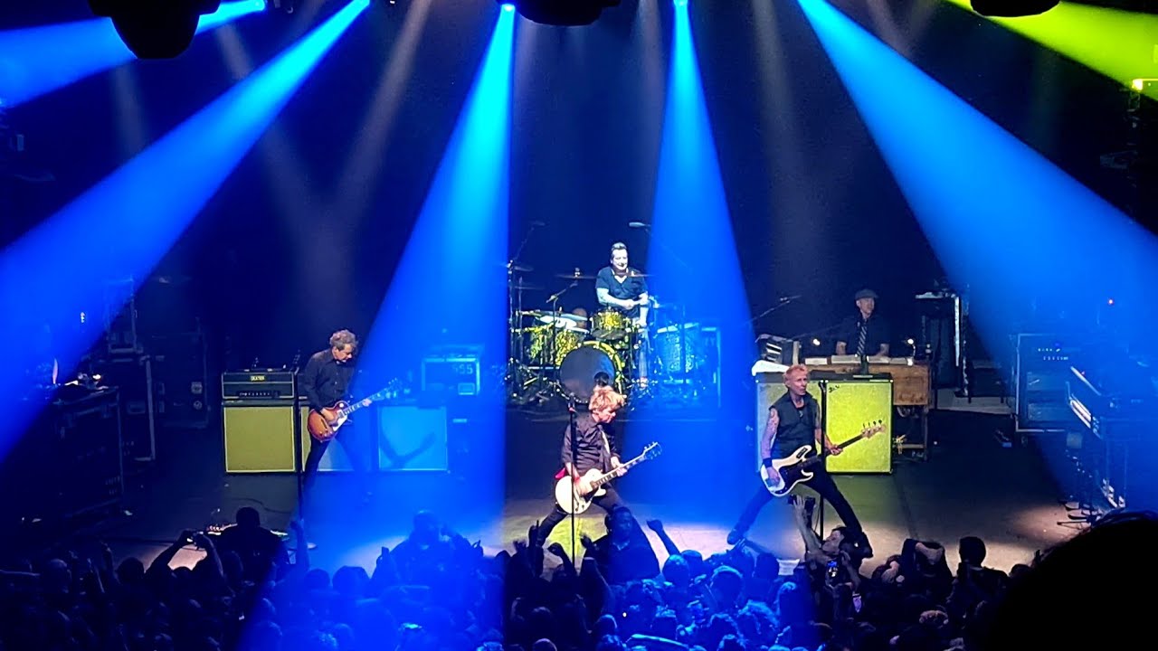 Green Day - Longview + Welcome to Paradise, live, Bataclan, Paris, France, 4th November 2023