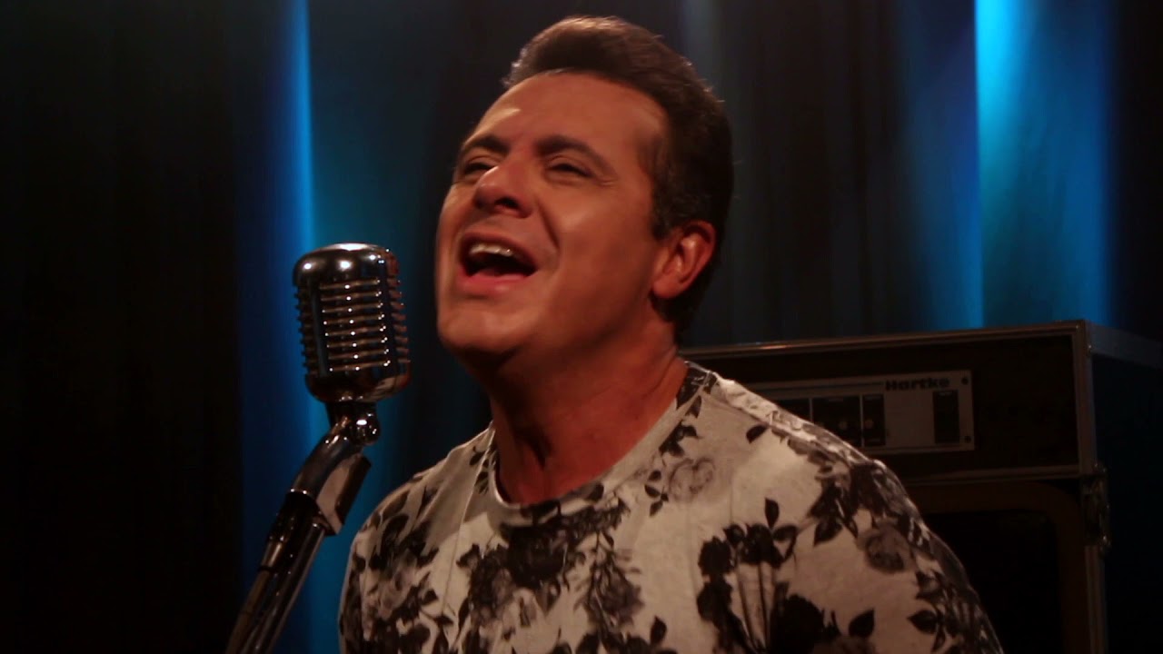 Eu Me Rendo - Marcelo Aguiar