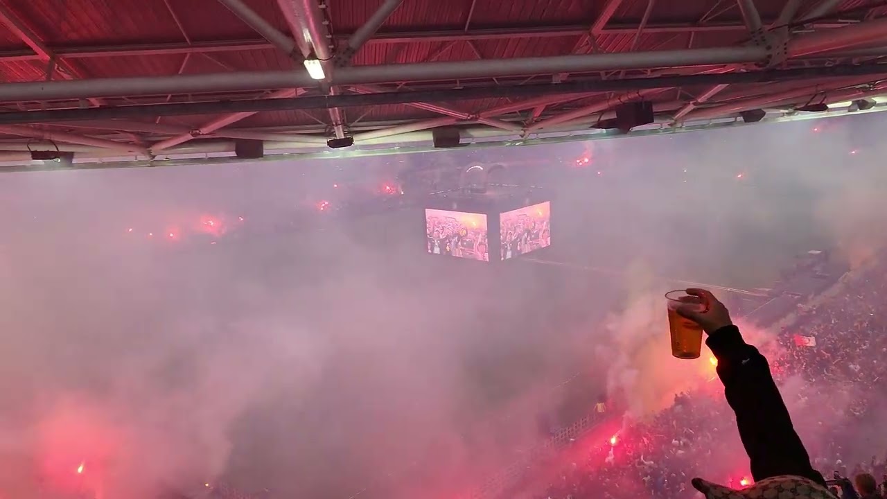 Finale Feyenoord AS roma in de KUIP Kippenvel