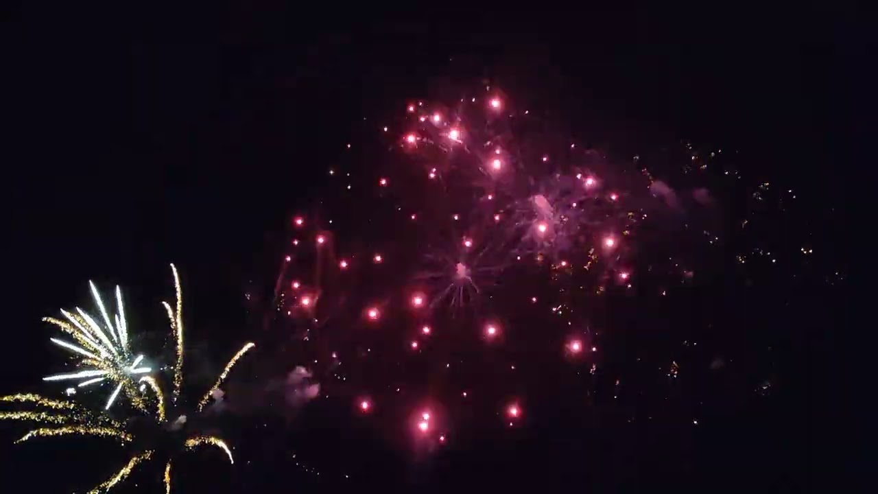 Bouquet final feu d'artifice d'Andrézieux Bouthéon.