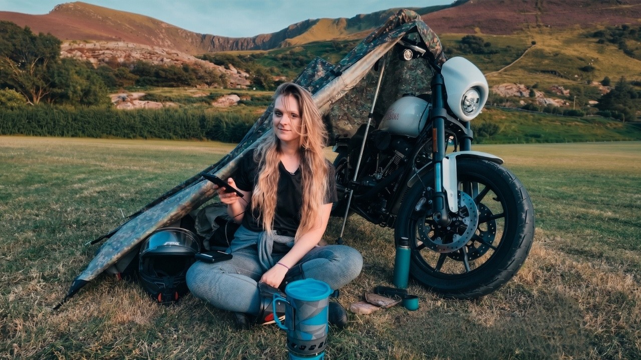 Я попыталась отправиться в поход на мотоцикле Harley-Davidson | 🇨🇭 ЭП08