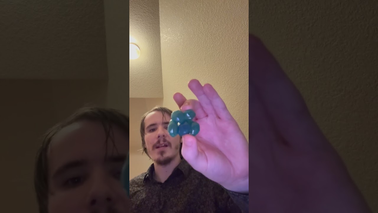 Reviewing The Blueberry Grape & Sour Blue Raspberry Gushers Fruit Snacks