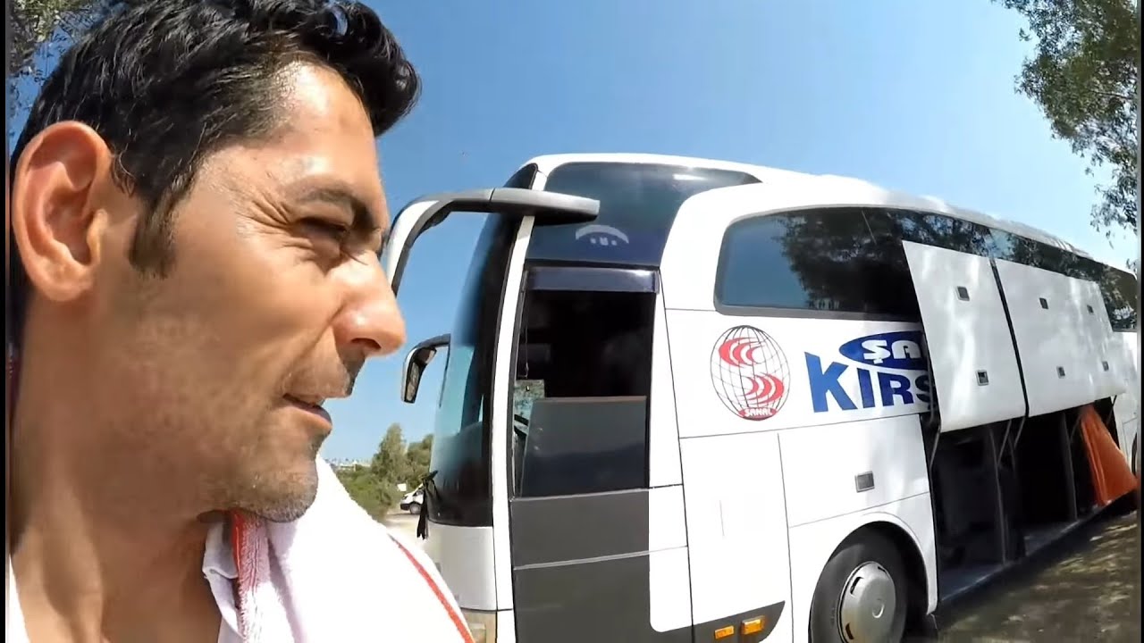 OTOBÜSE YOL BİTTİ,KURBAĞA GİBİ DENİZE ATLADIM