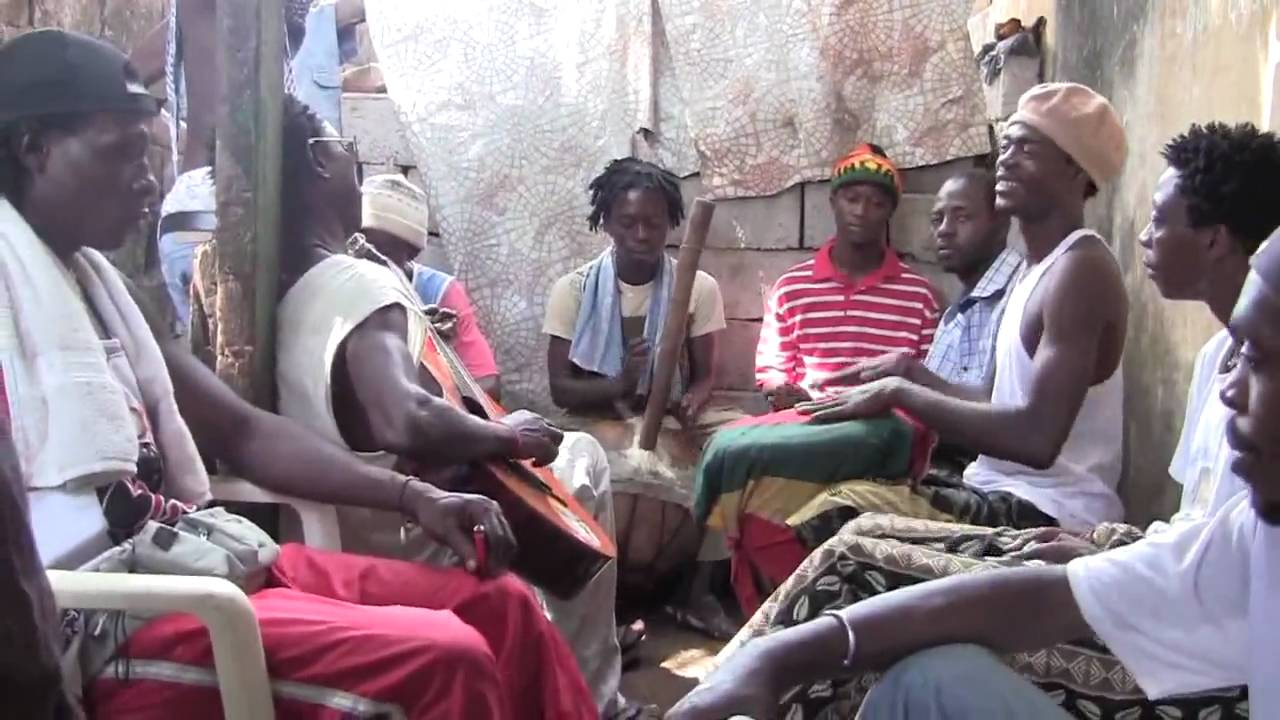 Jamming in Kaporo, Conakry, Guinea