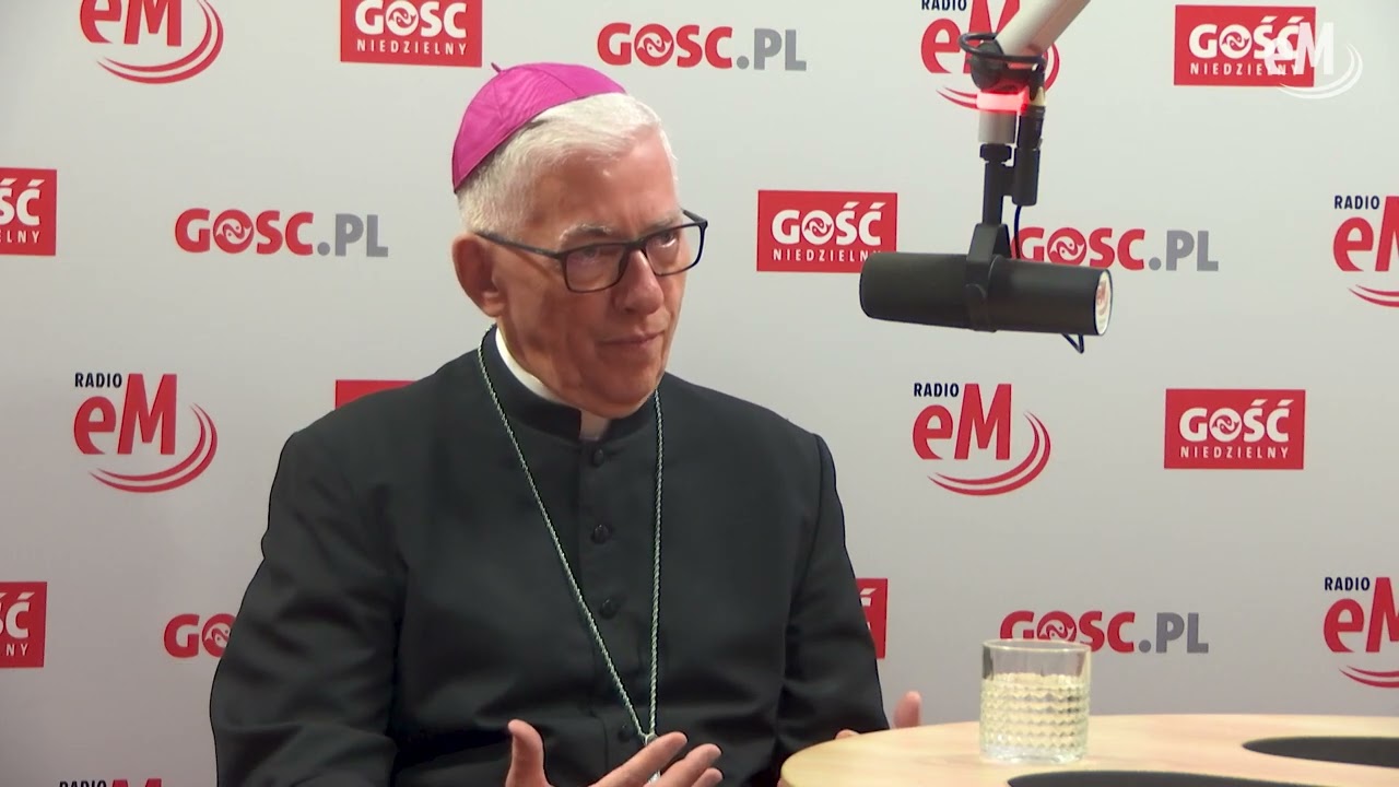 Abp Wiktor Skworc: Kapłan powinien żyć dla: Kościoła, bliźnich, Pana Boga