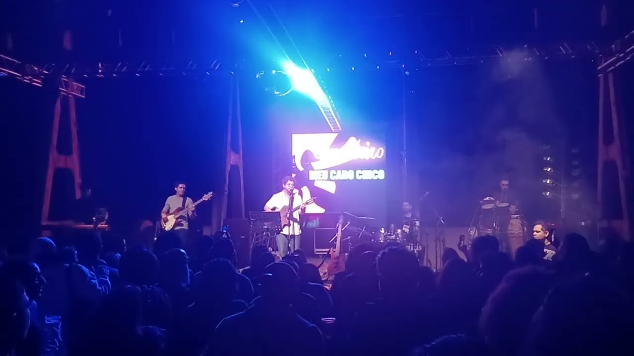 Especial Chico Buarque com Zeca Barreto e Banda no FIT
