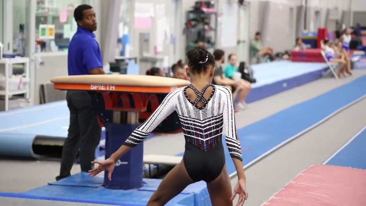 Level 5 Vault - 2025 World Champions Centre District 5 Qualifier