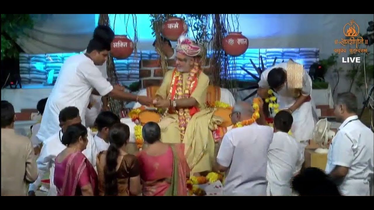 Guru meri puja|Guru Purnima Celebration2018 at Sandipani Vidyaniketan, Porbandar