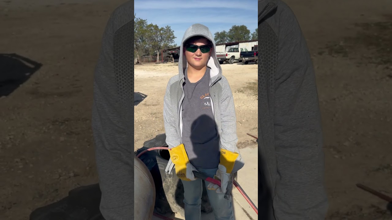 I&rsquo;M ON FIRE&hellip;&hellip;.the dangers of welding #fire #onfire #welding #welder