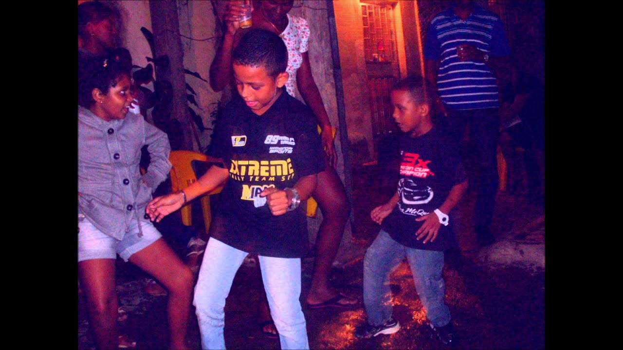 mc byeonce com mc iguinho [ dj rolinha ]