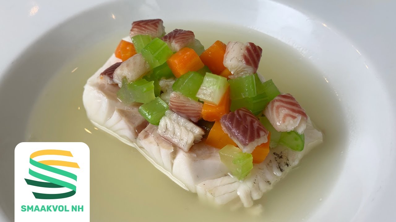 Gepocheerde snoekbaarsfilet met gerookte paling bouillon [Michelin waardig recept]