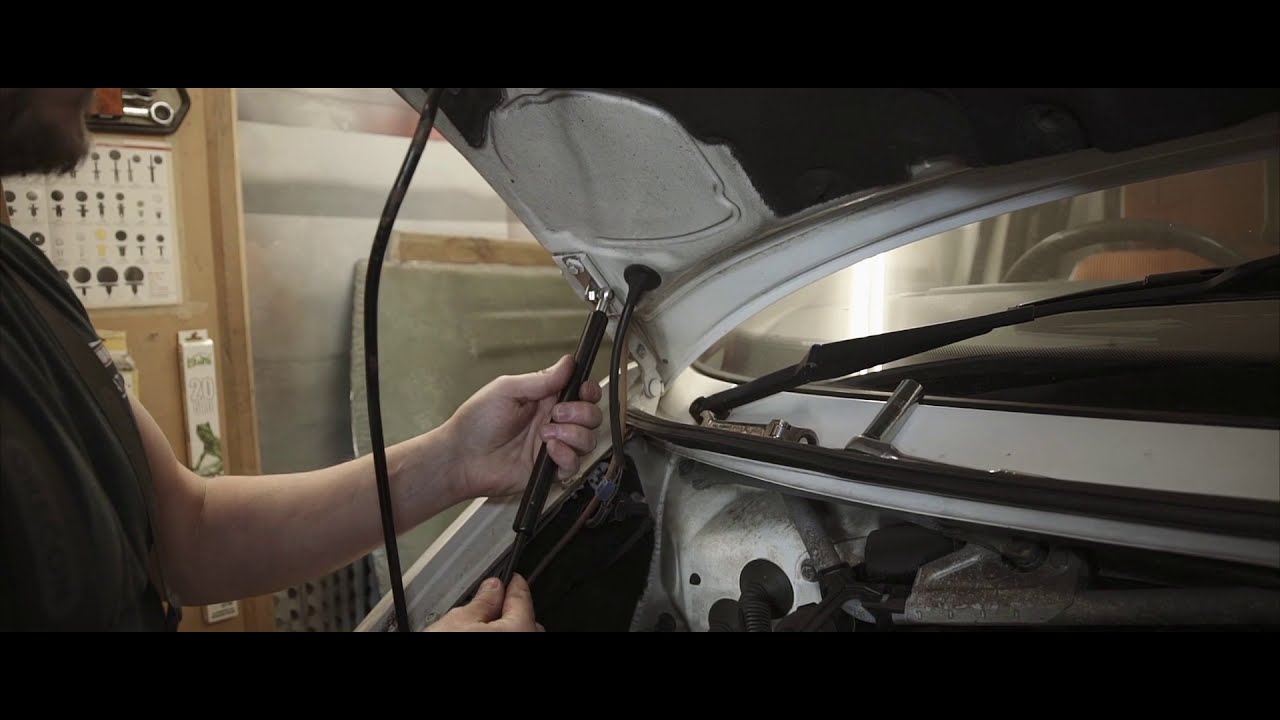 Upgrade Your Ride: Easy T4mation Bonnet Strut Installation! Vw T4
