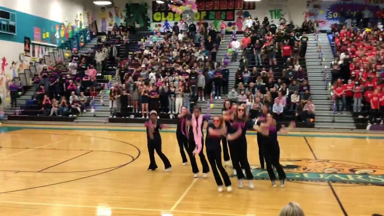 GAHS Battle of the Classes Freshmen dance class of 2025