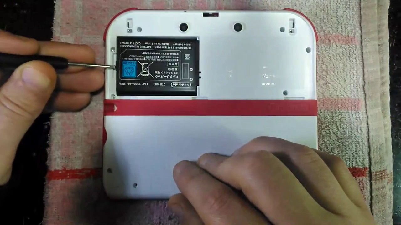 DESMONTAR NINTENDO 2DS