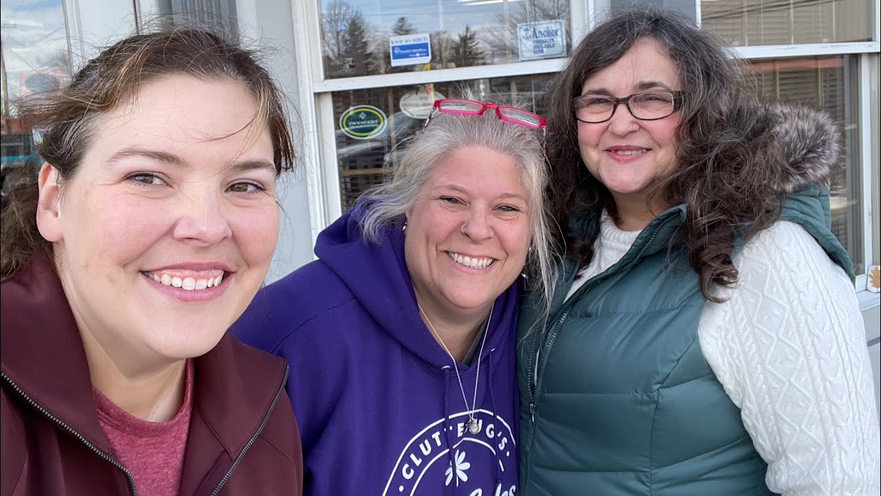 Flosstube #6 - WIPS AND TRIPS WITH LOTS OF HAUL.