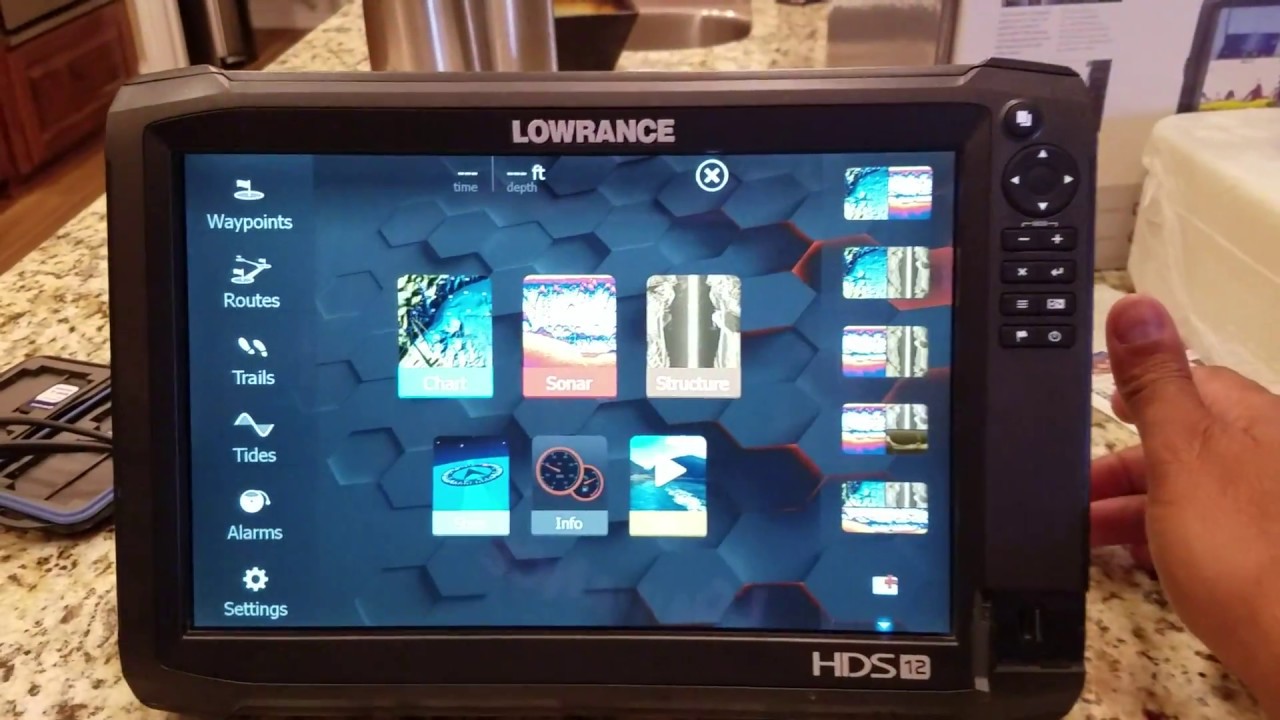 Lowrance HDS CARBON Saving Waypoints and management to SD CARD