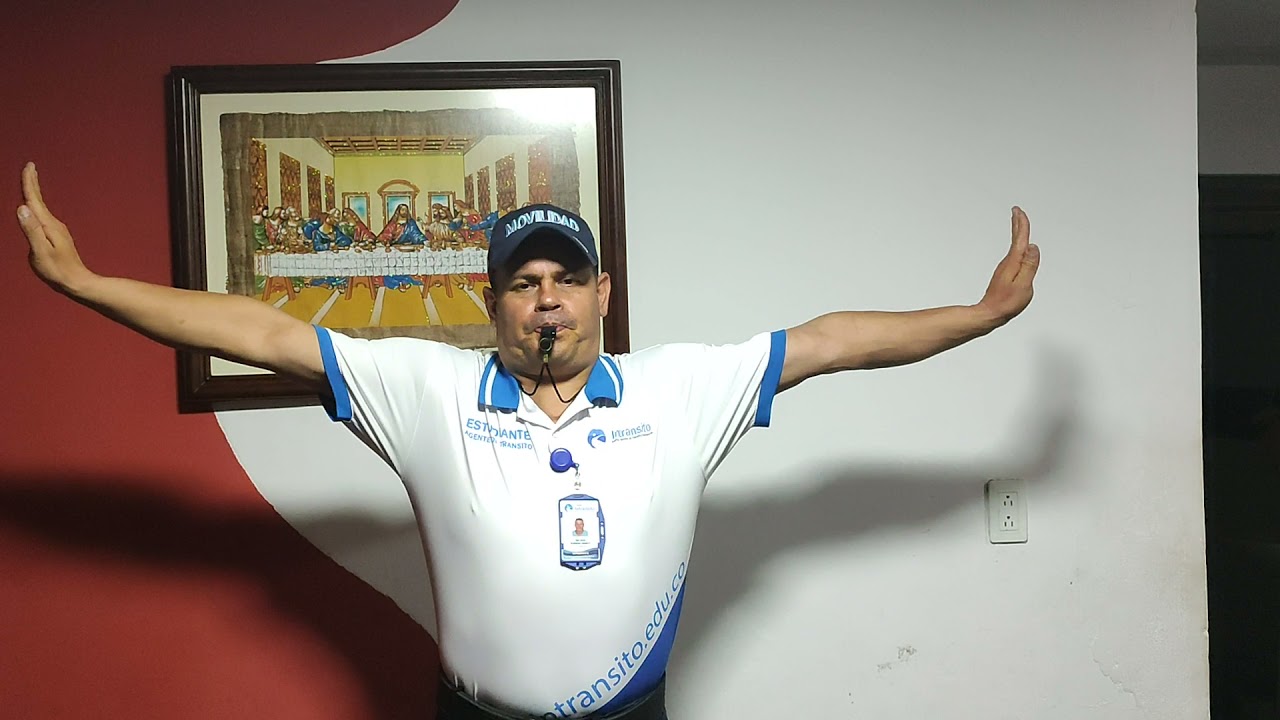ley 769 de 2002. art. 116 señales corporales del agente de tránsito
